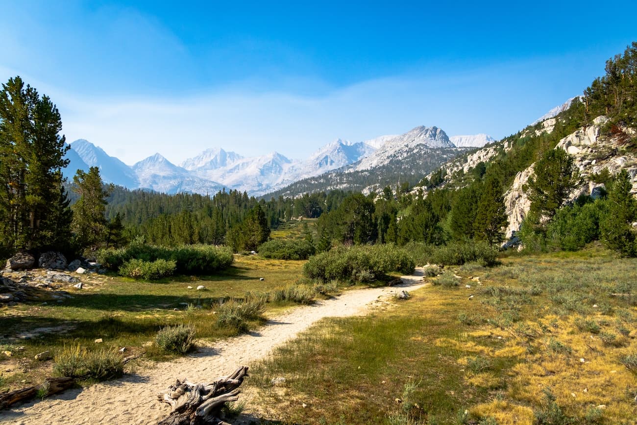 Little Lakes Valley trail 2912