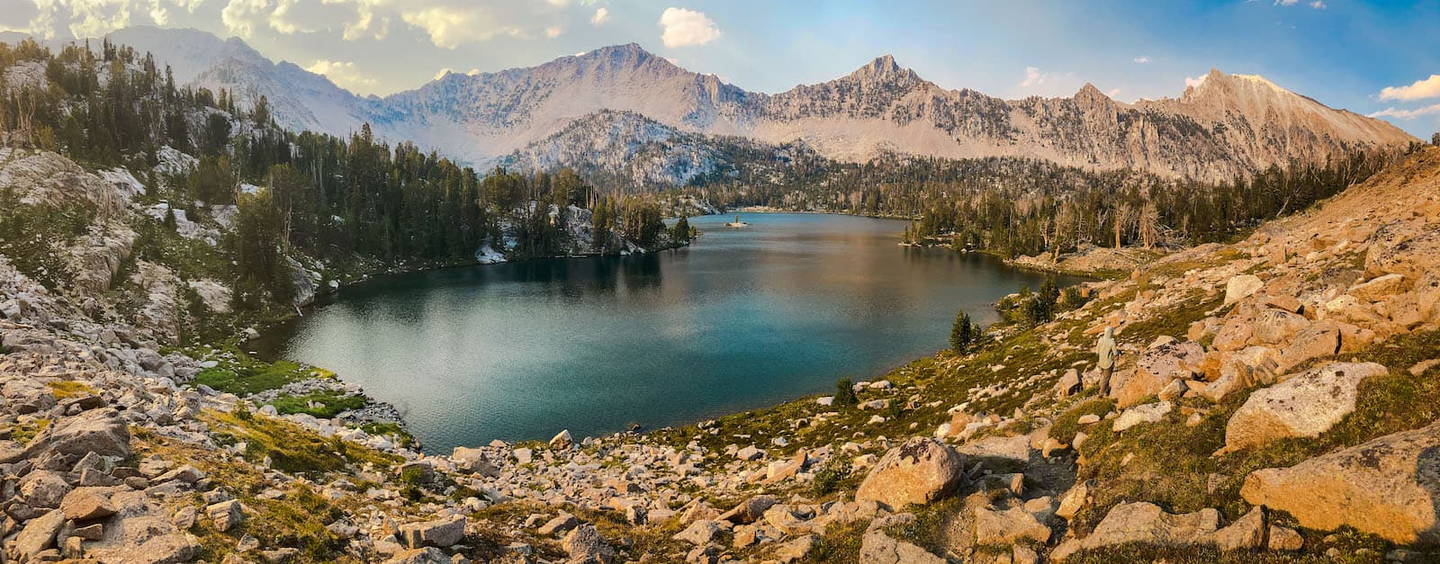 Hummock Lake in the  Boulder Chain Lakes Basin along the White Clouds Loop