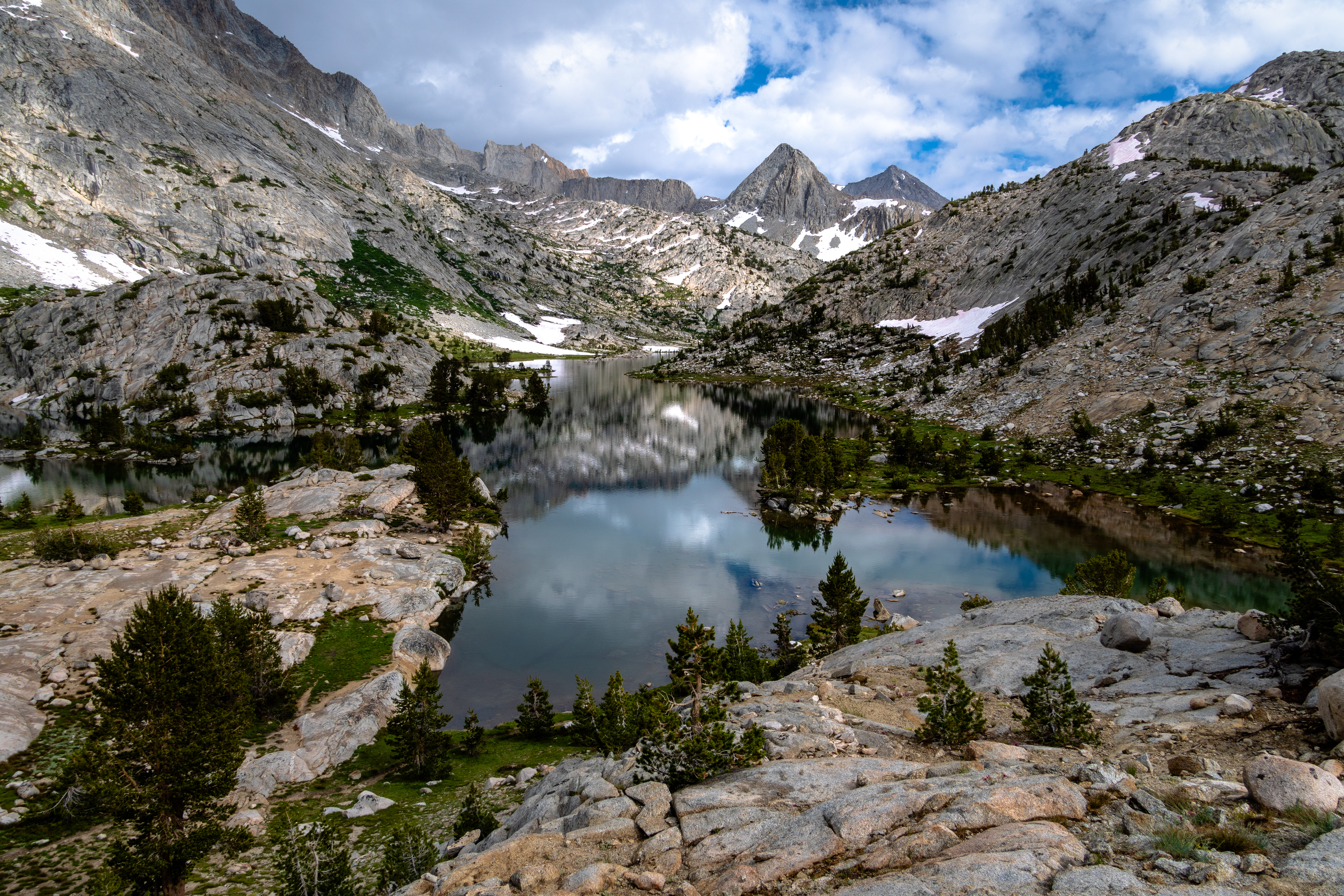 Beautiful shot of Evolution Lake in Kings Canyon National Park