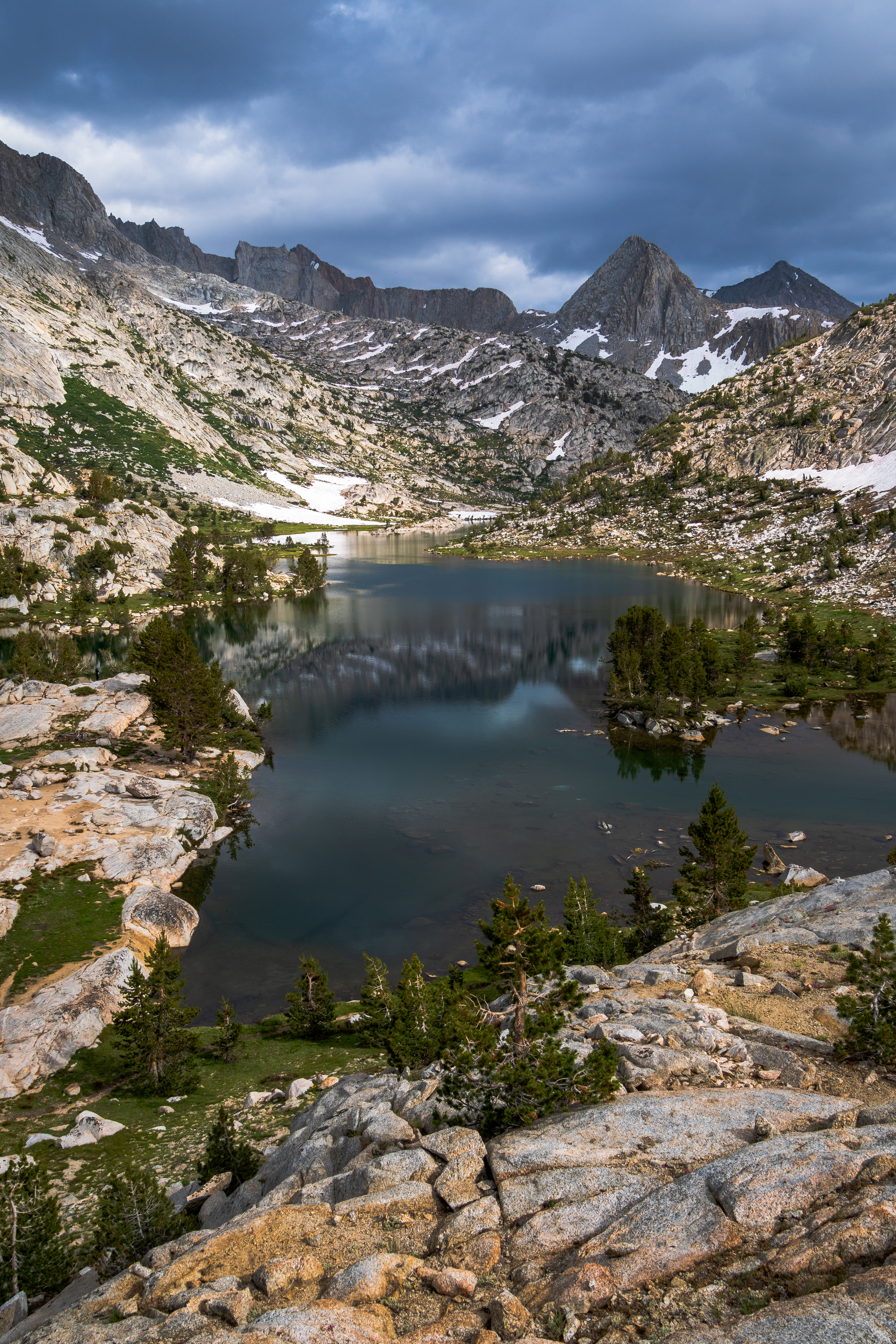 Beautiful shot of Evolution Lake in Kings Canyon National Park