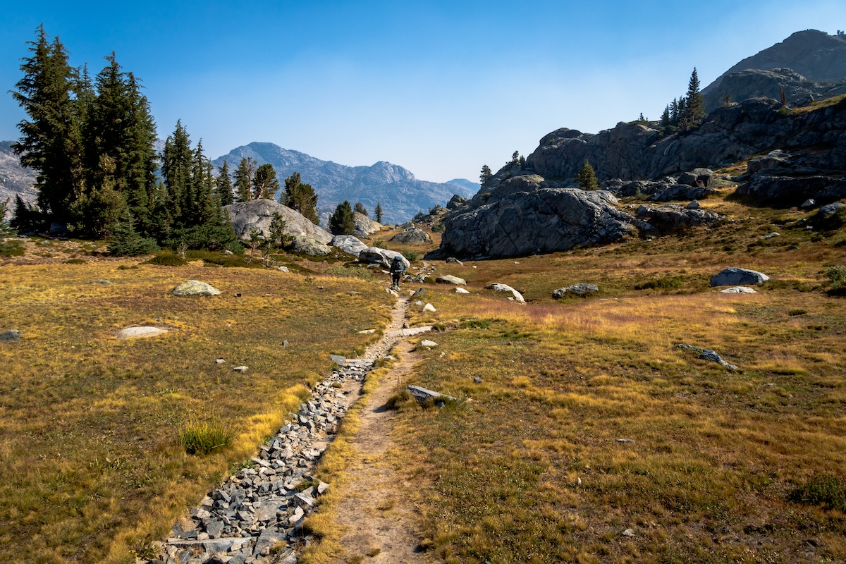 The trail down to Ediza Lake from Iceberg Lake