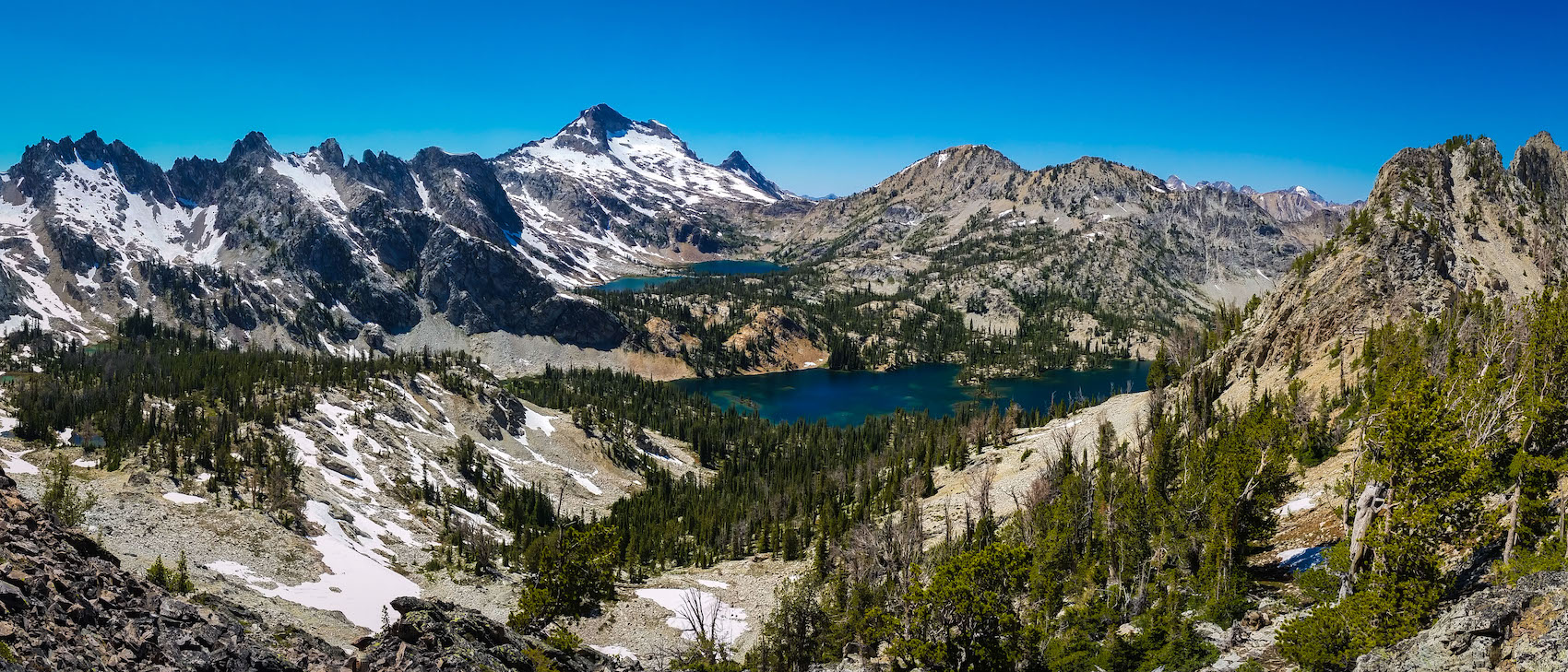 Inyo national An alpine shot of Alice Lake in Idaho's Sawtooth Mountains