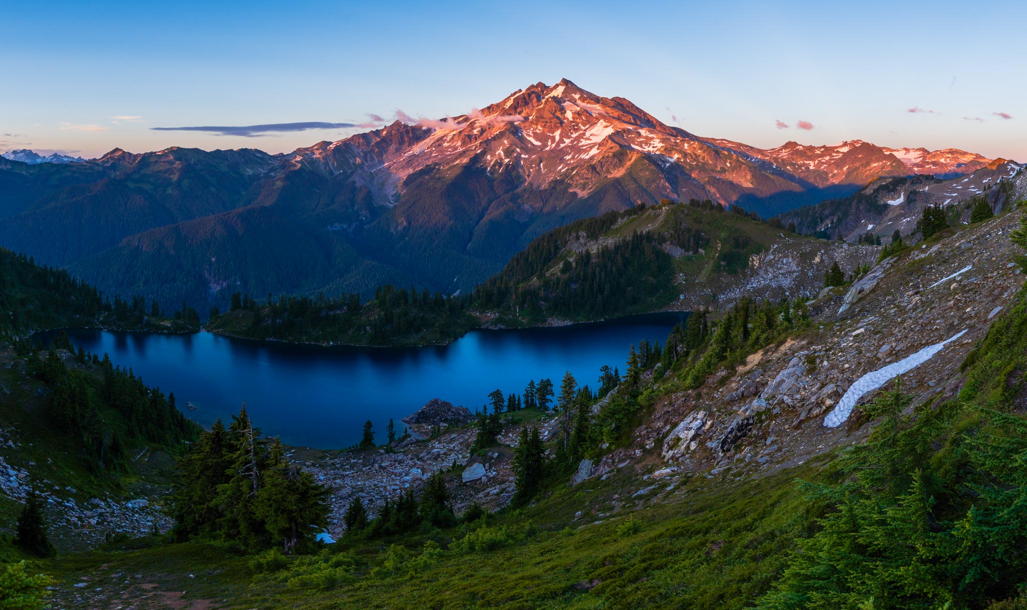 Glacier Peak in Washington. Photo by Brock Dallman