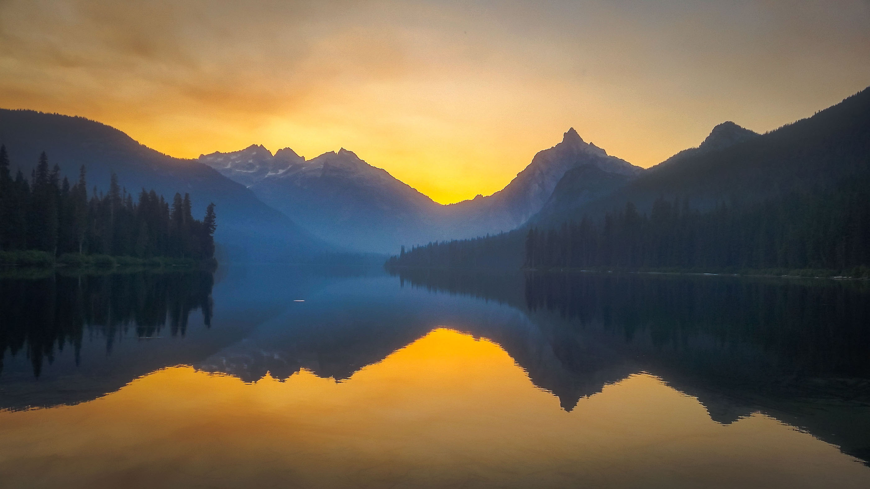 Walupt Lake, Washington